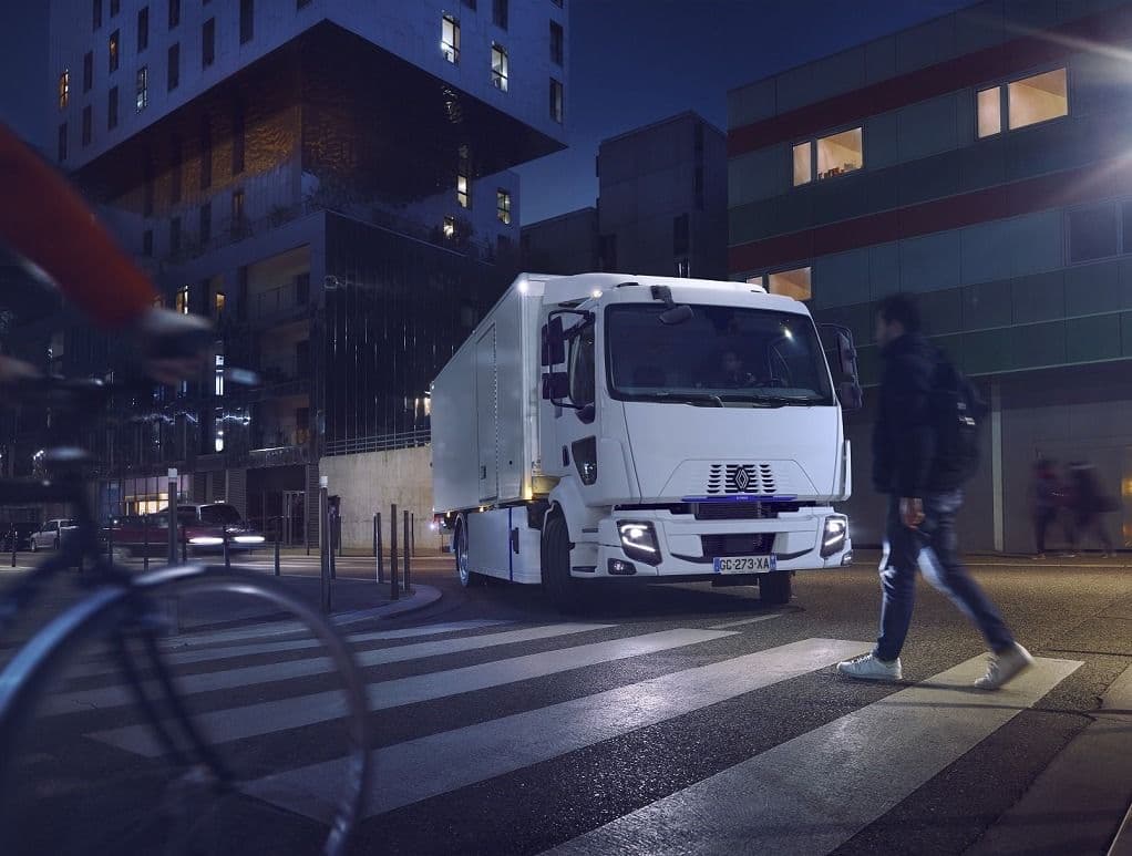 A new design and enhanced safety for the Renault Trucks urban range