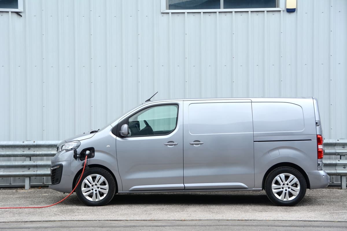 Electric Vehicles now available on FlexiHire from DriveElectric