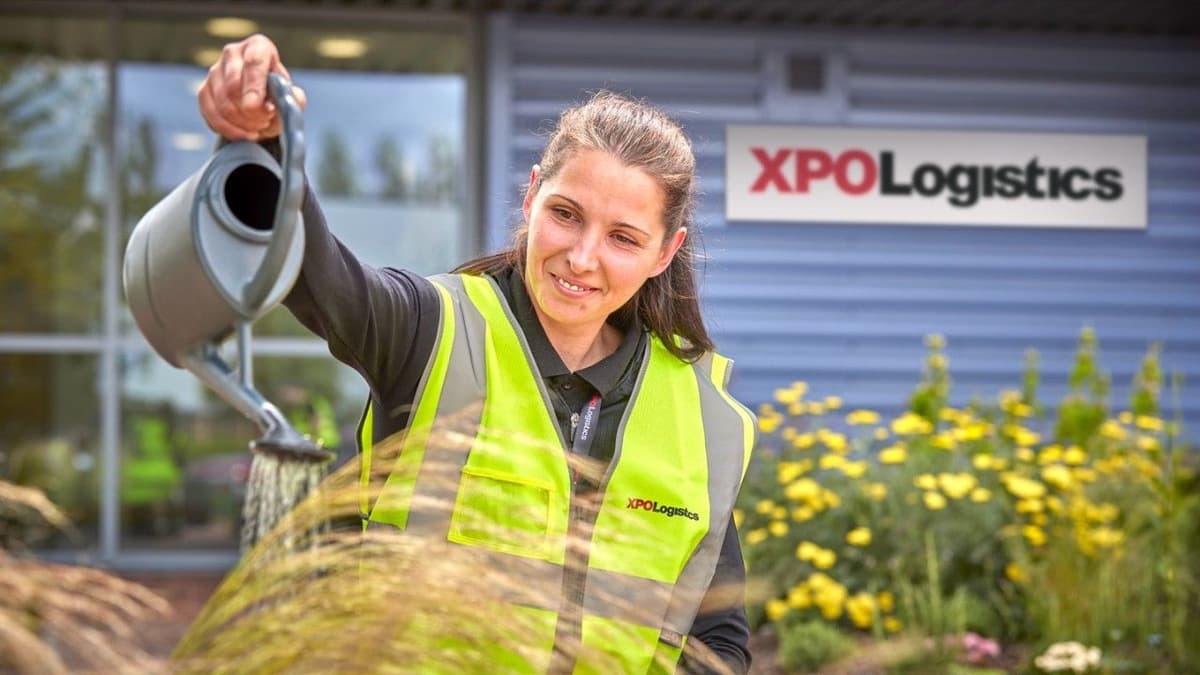 XPO Logistics achieves carbon neutral status in its UK shared user warehouse site in Leicester