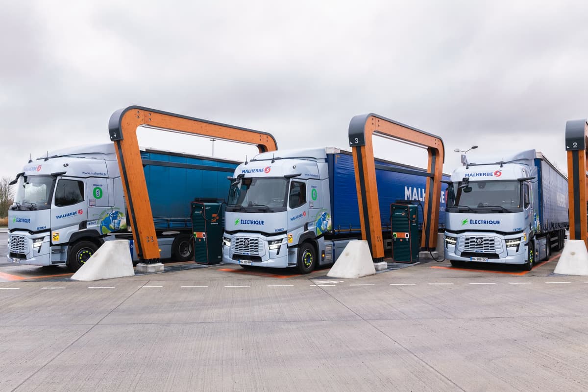 Renault Trucks electrifies its Blainville - Bourg-en-Bresse - Lyon logistics corridor with Malherbe