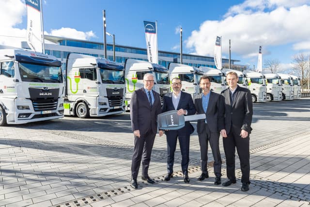 Electric trucks in use: DB Schenker puts the first ten of 150 MAN eTrucks into service.