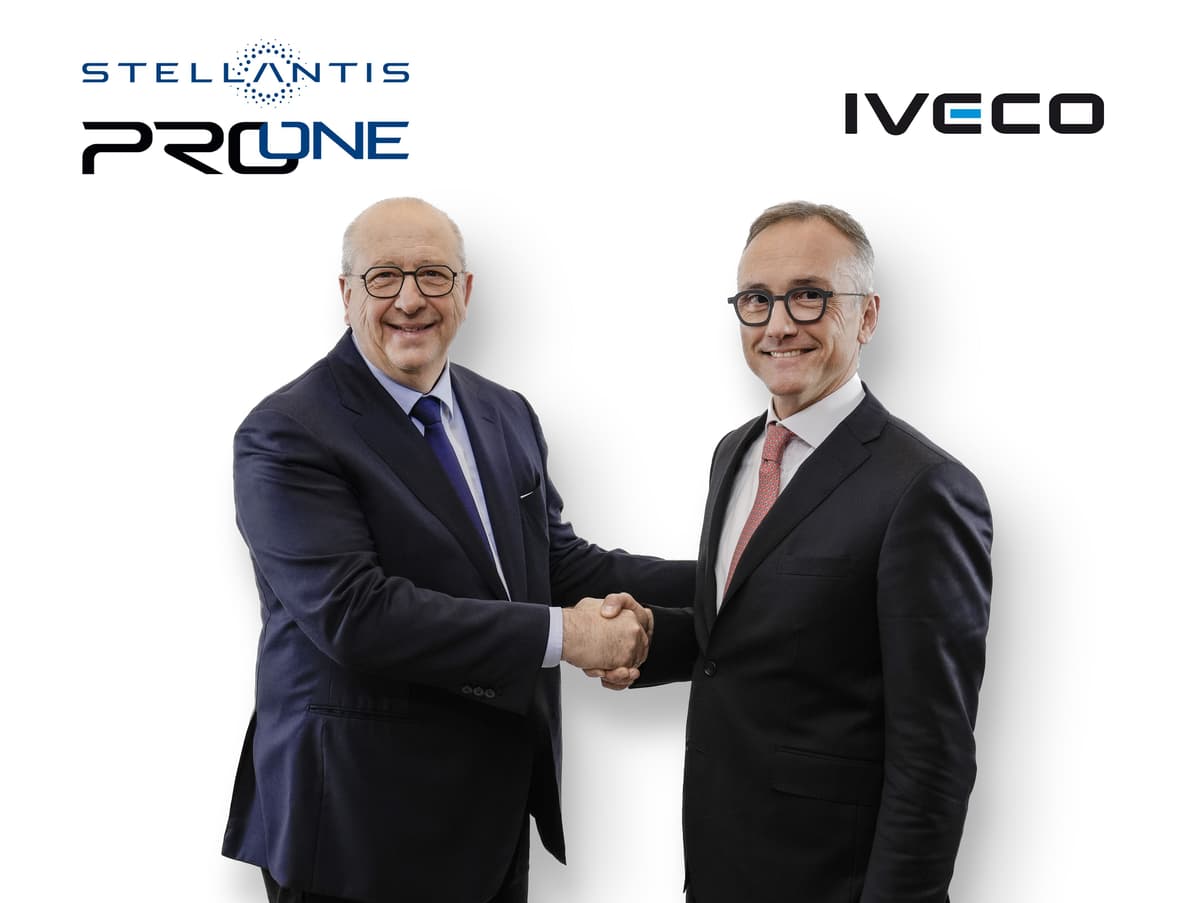 Stellantis Pro One and IVECO announced today a collaboration that provides for the European commercialisation of two 100% electric vehicles under the IVECO brand, produced by Stellantis Pro One