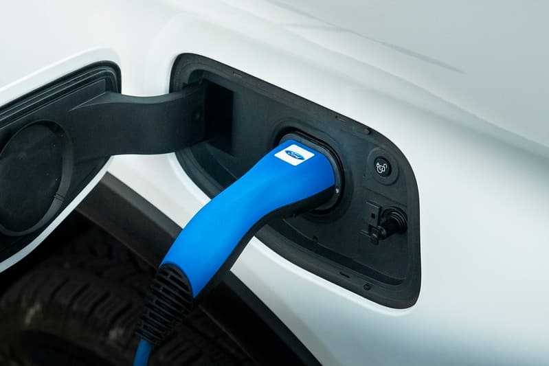 Ford Pro and ChargePoint Team Up to Boost Commercial Vehicle Electrification Through Innovative Charging Solutions