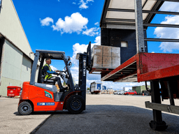 Replacing your forklift? Ask these five questions first