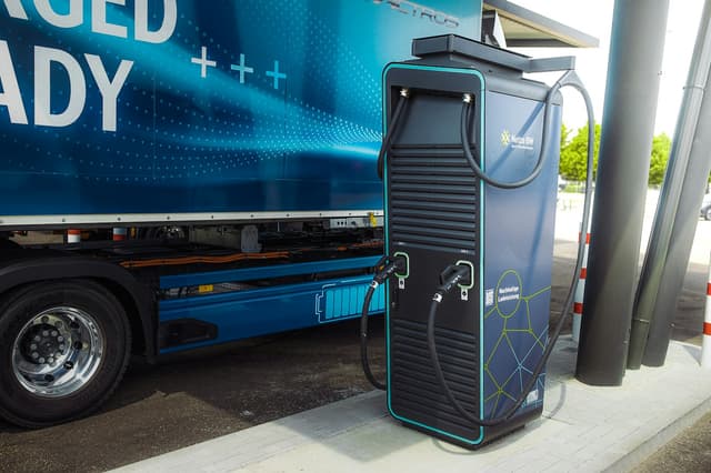 Wholesalers prove electric HGVs can match diesel as new case study reveals real-world results